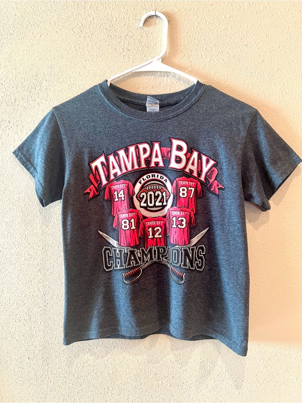 Tampa Bay Bucs champions 2021 Graphic Baby Tee Shirt Gray Heavy Cotton Small NFL
